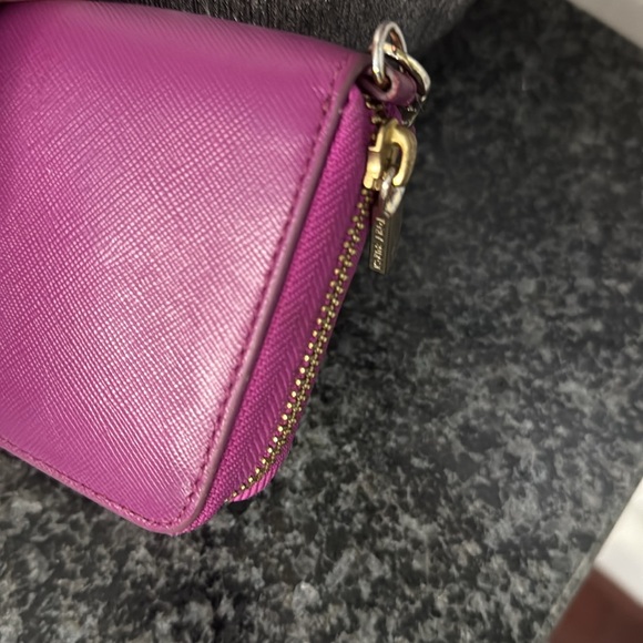 Tory Burch Saffiano Leather Fuchsia Zip Around Wristlet Wallet - Picture 8 of 11